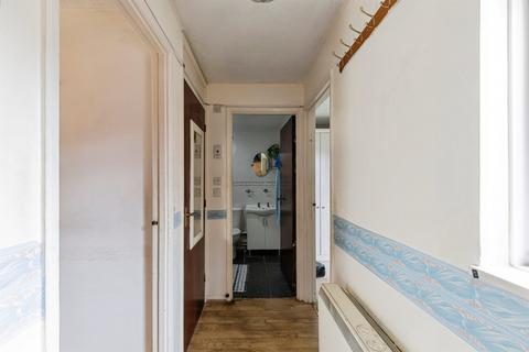 undefined, Pomander Crescent, Walnut Tree, Milton Keynes