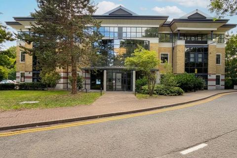 1 bedroom flat to rent, Frayswater Place, Waterwood House, UB8