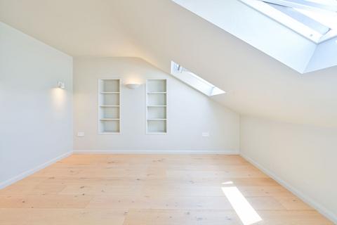 Kinsale Road, Peckham Rye, London, SE15