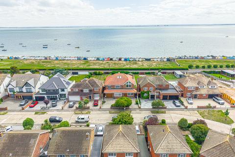 5 bedroom detached house for sale, Southend-on-sea SS3