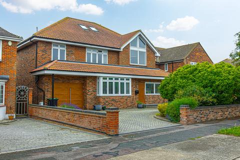 5 bedroom detached house for sale, Southend-on-sea SS3