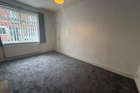 2 bedroom terraced house to rent, Church Street, Stanley, DH9