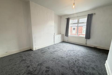 2 bedroom terraced house to rent, Church Street, Stanley, DH9