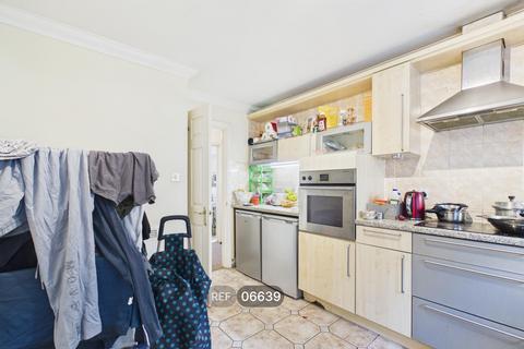 2 bedroom flat to rent, Belgravia House, Thorpe Road, Peterborough, PE3 6DF
