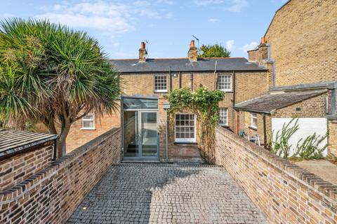 3 bedroom terraced house for sale, Castelnau Row, Barnes, London