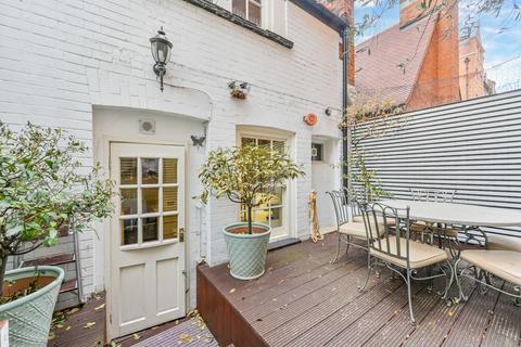 undefined, Balfour Mews, Mayfair, London, W1K