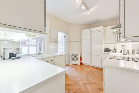 undefined, Balfour Mews, Mayfair, London, W1K