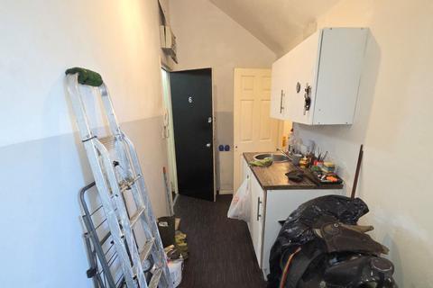 1 bedroom apartment for sale, Flat 6, 437 Cannock Road, Hednesford, Cannock, Staffordshire, WS12 4AE