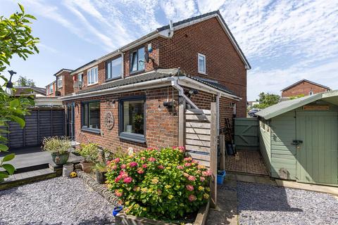 3 bedroom semi-detached house for sale, Far Croft, Huddersfield HD8