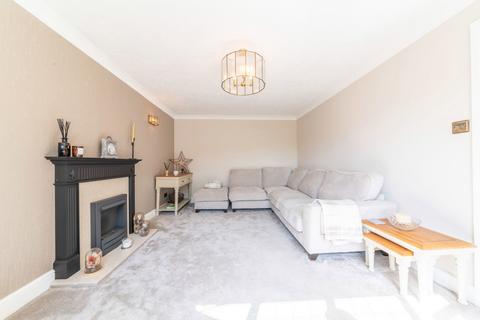 4 bedroom detached house for sale, Chatfield Way, West Malling ME19