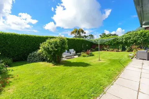 3 bedroom detached bungalow for sale - Bild 3