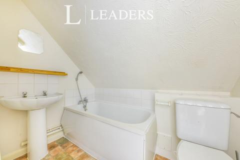 Studio to rent, Radlett Road, Frogmore, St. Albans, AL2