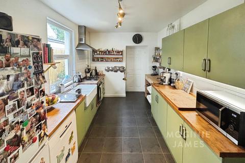 3 bedroom terraced house for sale, Moorland Road, Splott, Cardiff