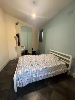1 bedroom in a house share to rent, London