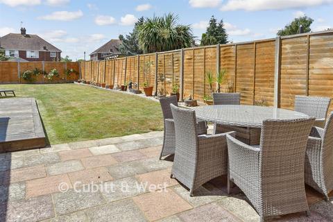 3 bedroom semi-detached house for sale, Ringmer Road, Worthing BN13