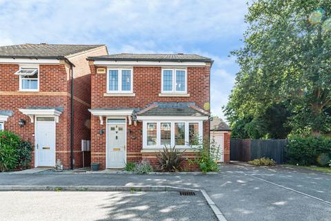 3 bedroom detached house for sale, Kestrels Mead, Tadley, Berkshire, RG26