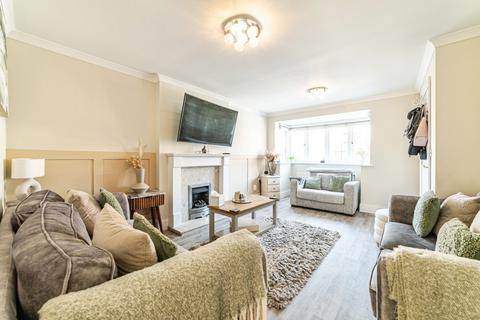 3 bedroom detached house for sale, Kestrels Mead, Tadley, Berkshire, RG26