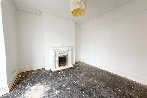 3 bedroom terraced house for sale, High Street, Heywood, Greater Manchester, OL10