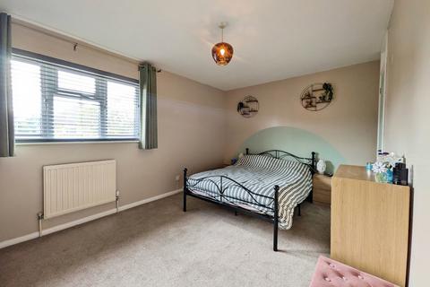 2 bedroom end of terrace house for sale, Barton Hill Drive, Sheerness ME12