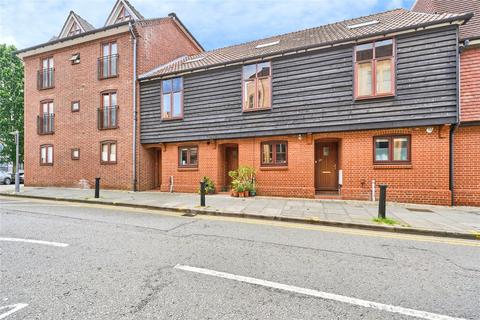 East Lane, Kingston upon Thames, KT1