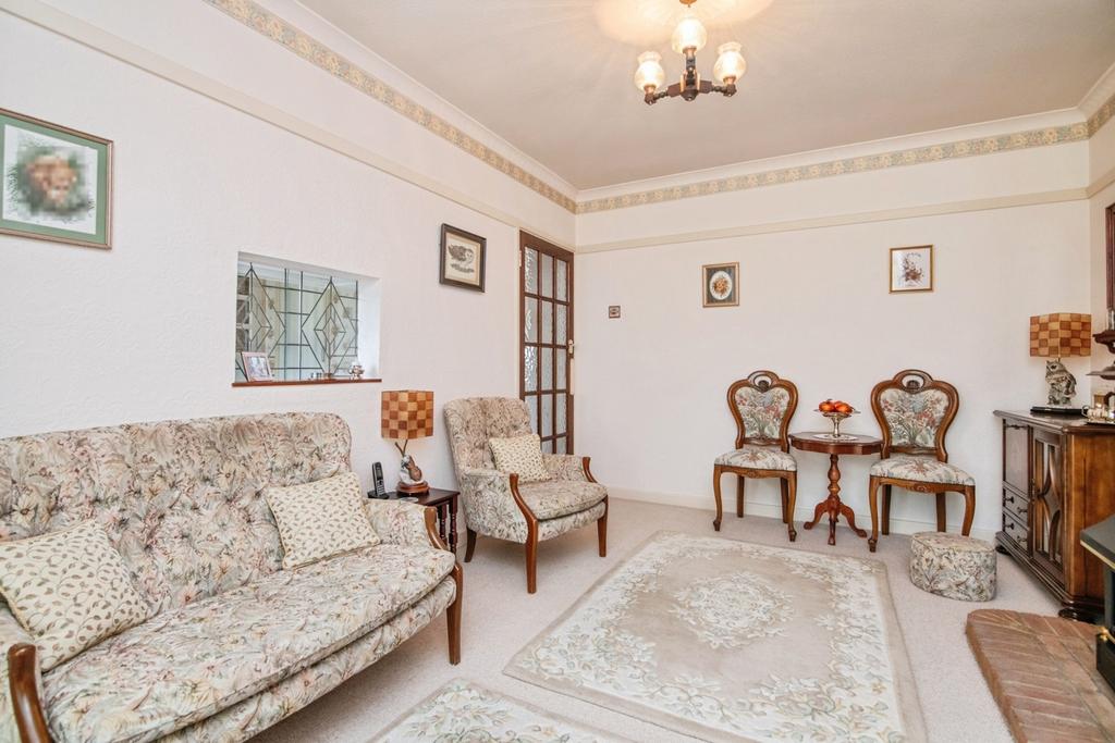 House in Dudley, West Midlands - View 3