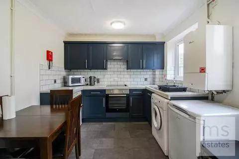 2 bedroom terraced house to rent – pohled 5