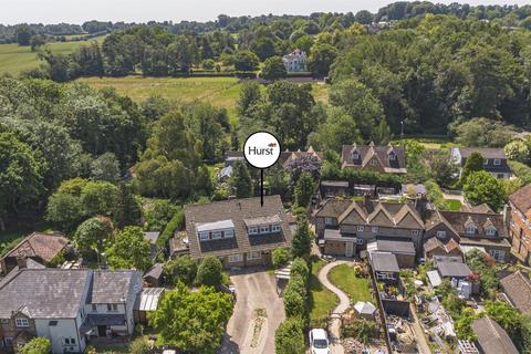 4 bedroom semi-detached house for sale, The Larchlands, Penn HP10