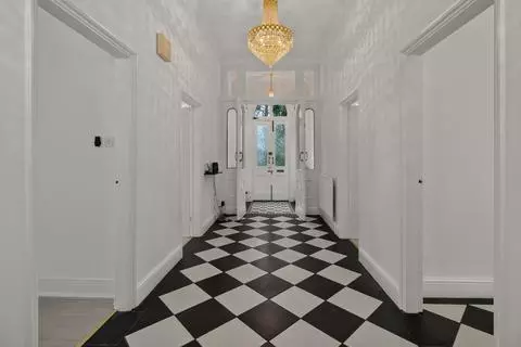 2 bedroom apartment for sale - View 2