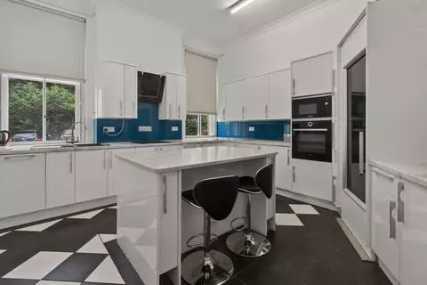 2 bedroom apartment for sale - View 4