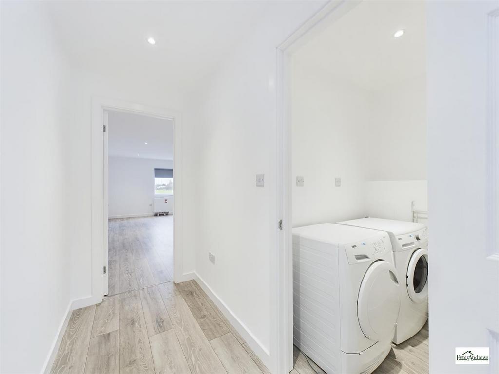 Utility room, utility