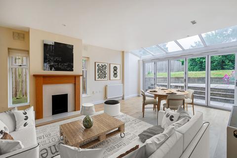 4 bedroom detached house for sale, Nethern Court Road, Woldingham, CR3