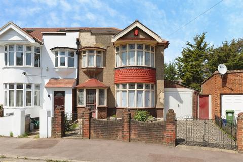 3 bedroom semi-detached house for sale, Beccles Drive, Barking
