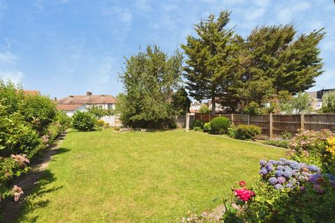 3 bedroom semi-detached house for sale, Beccles Drive, Barking