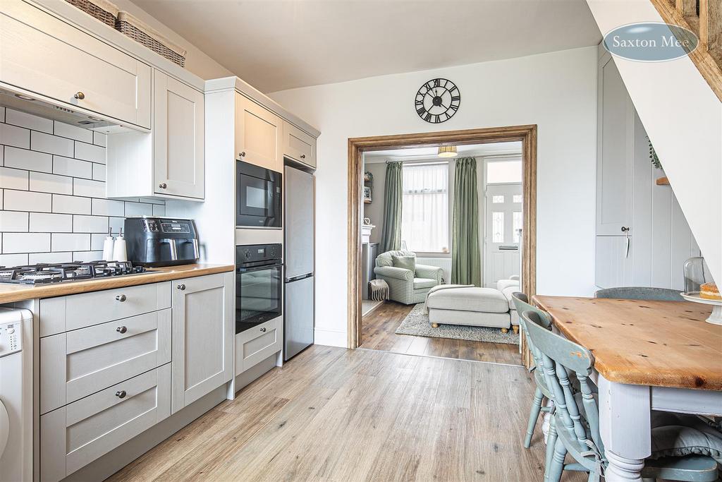 House in Sheffield, Birkendale, Upperthorpe - View 2