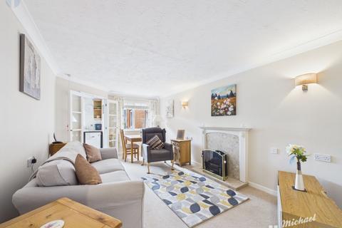 1 bedroom flat for sale, Sycamore Court, Willow Road, Aylesbury