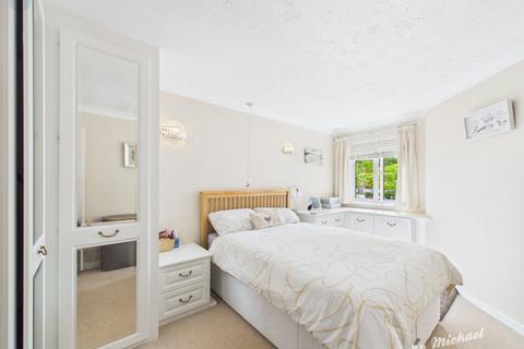 1 bedroom flat for sale, Sycamore Court, Willow Road, Aylesbury