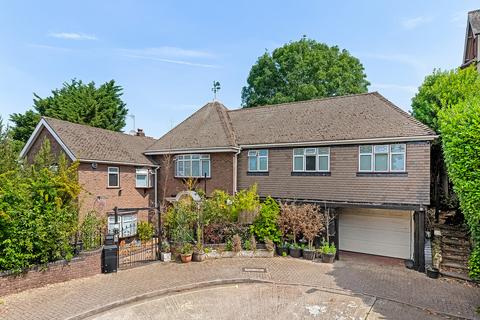 Oakleigh Park Avenue, Chislehurst, BR7