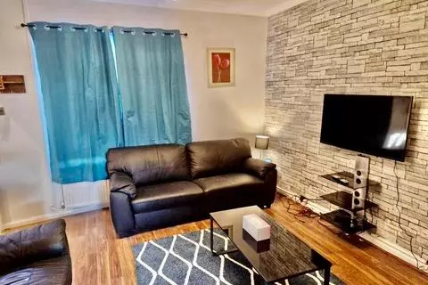 3 bedroom end of terrace house for sale - View 3