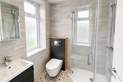 2 bedroom flat to rent, Footscray Road, London, SE9