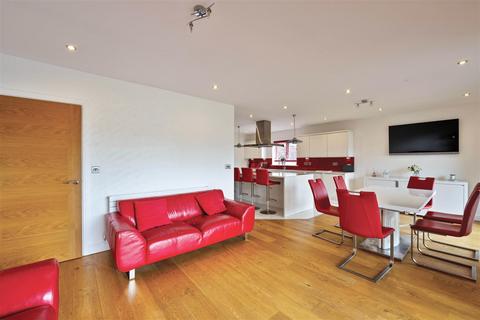 4 bedroom detached house for sale, Holywell Gutter Lane, Hereford