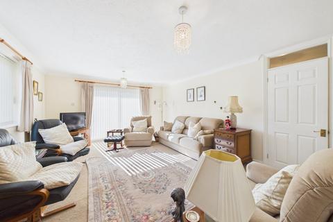 2 bedroom flat for sale, Collingwood Rise, Camberley, Surrey, GU15