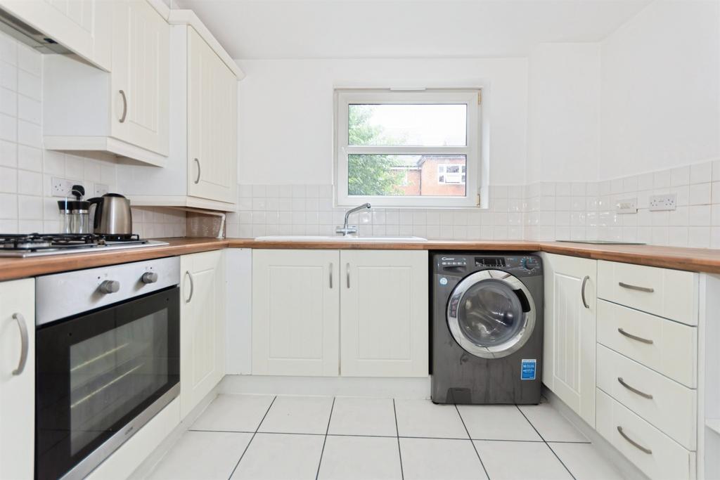 Apartment in Birmingham, Acocks Green - More