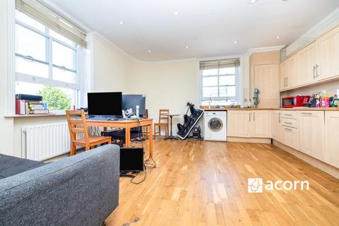 2 bedroom flat to rent, 2 Belinda Road Brixton SW9