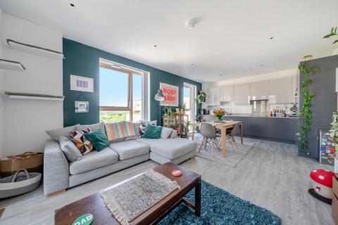 2 bedroom apartment for sale, Nest Way, London