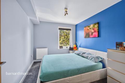 2 bedroom apartment for sale, Highbury Drive, Leatherhead