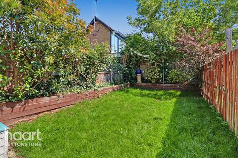 4 bedroom terraced house for sale, Matcham Road, London