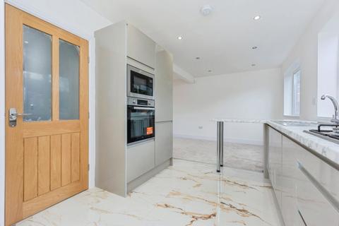 3 bedroom terraced house for sale, Spalding Drive, Manchester, Greater Manchester, M23