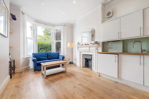 Wimbart Road, SW2