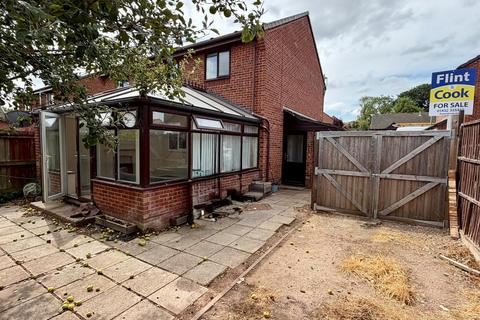 1 bedroom end of terrace house for sale, Fallowfield Close, Hereford