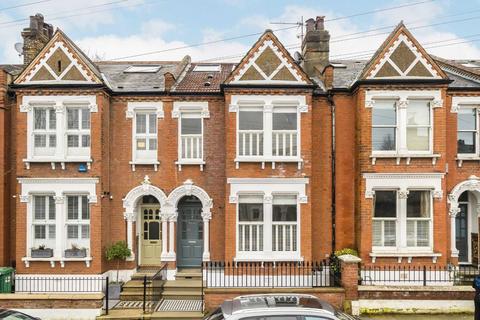 4 bedroom house to rent, Ravenslea Road, London SW12